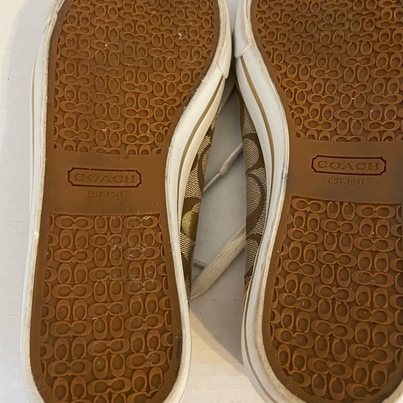 Coach "Dee" Women's Sneakers Secret Admirer Q998 9 B Classic C Hearts Great - Picture 5 of 8